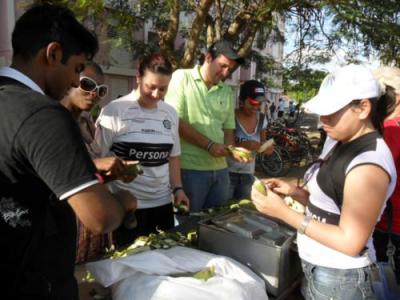 ELABORARON CALDOSA DE LA AMISTAD ESTUDIANTES  DE LA UNIVERSIDAD MEDICA AVILEÑA